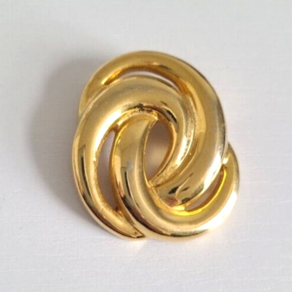 Vintage 70s 80s Retro Large Chunky Costume Gold Tone Circle Knot Brooch Pin